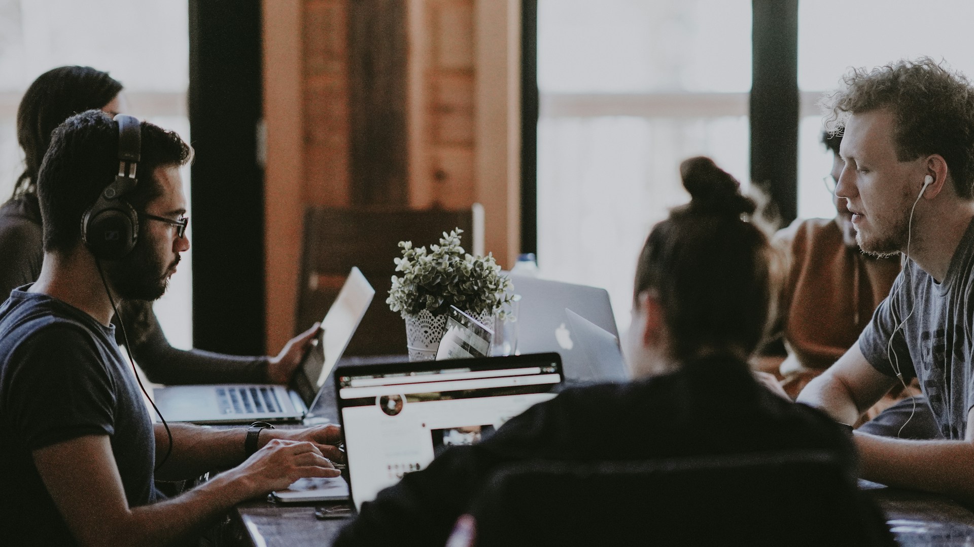 Using Claude AI Cowork: Your Essential Guide