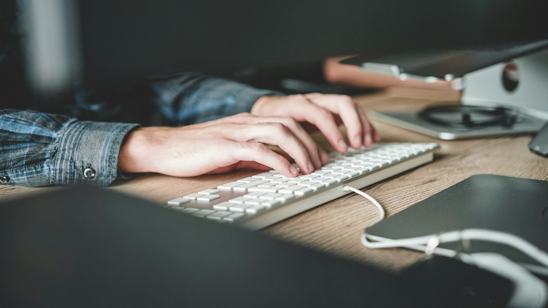 Will AI Replace Writers? The Truth About AI in Writing